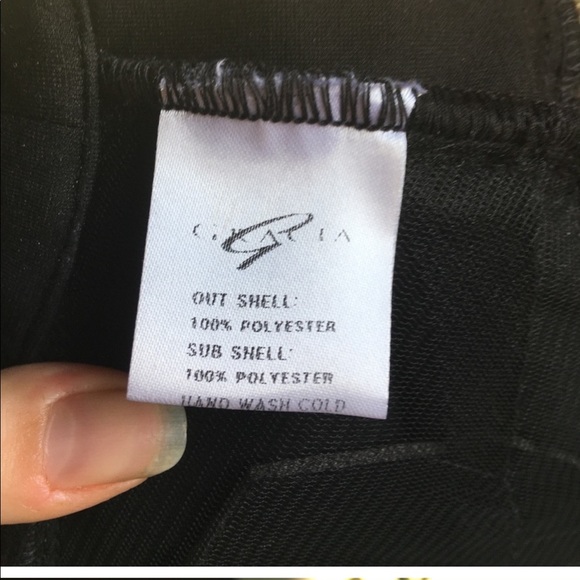 Gracia keyhole/sheer top - Picture 4 of 4